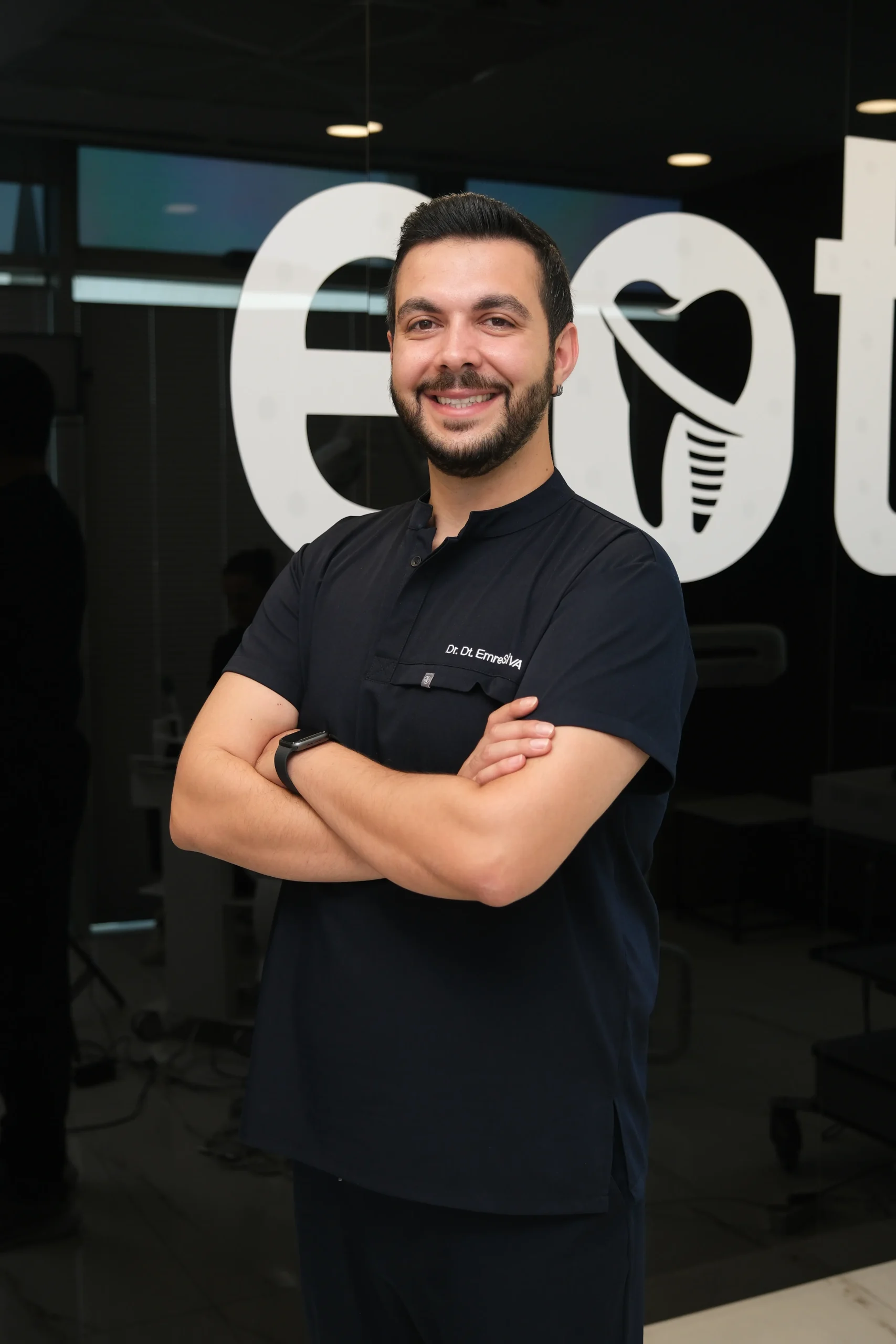 Dr. Dt. Emre SİVA, Ankara Diş Hekimi, Diş Doktoru, Dişçi, Protetik Diş Tedavisi Uzmanı